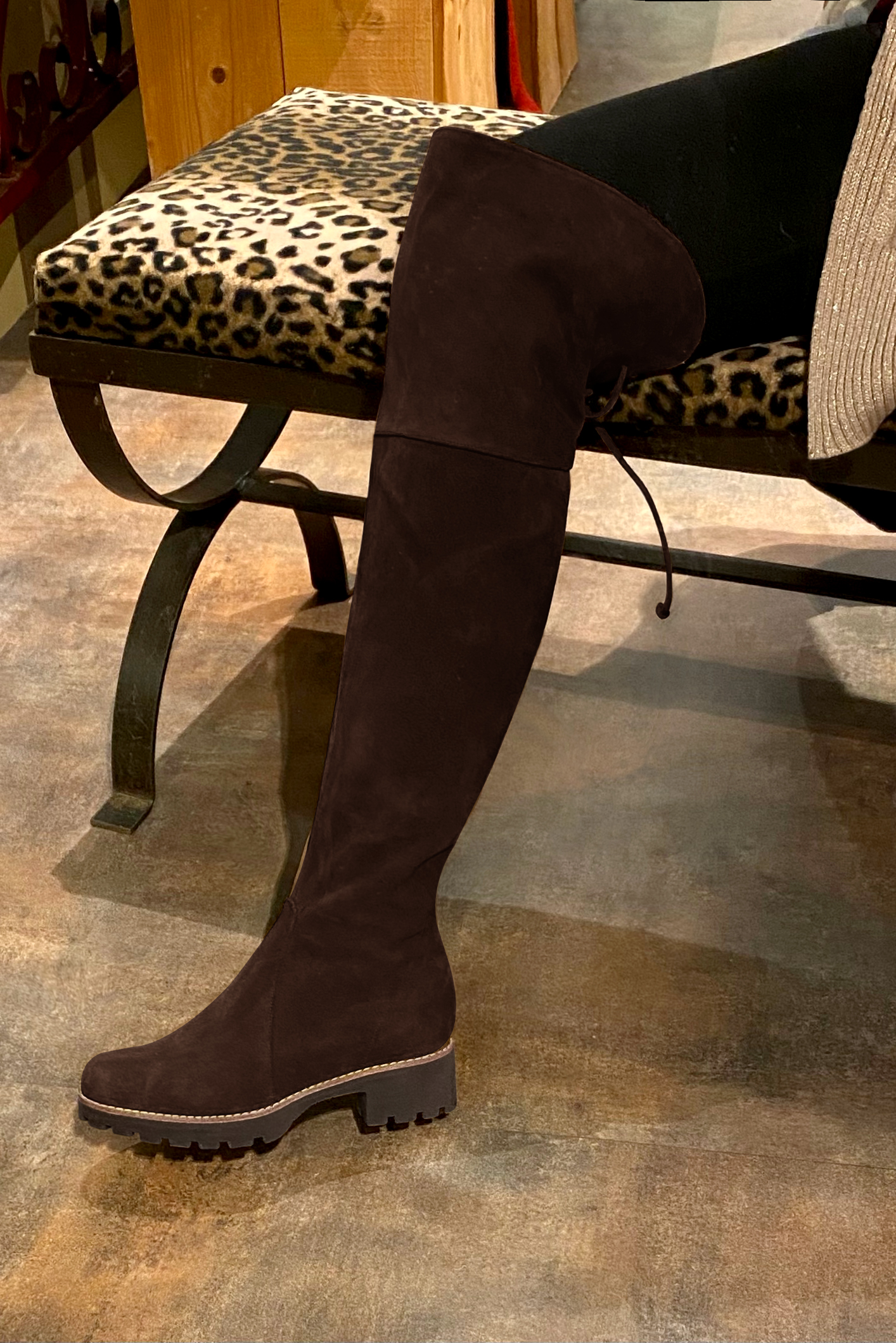 Dark brown women's leather thigh-high boots. Round toe. Low rubber soles. Made to measure. Worn view - Florence KOOIJMAN